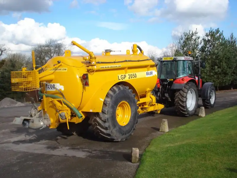 2000 GALLON DUST SUPPRESSION TANKER: Swipe To View More Images